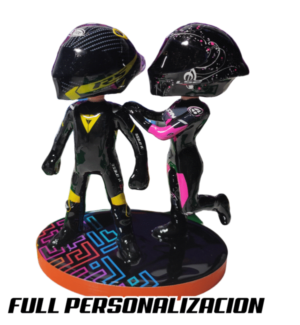 Figura piloto moto Gp Vestimenta Profesional + Réplica de los Cascos a Elección